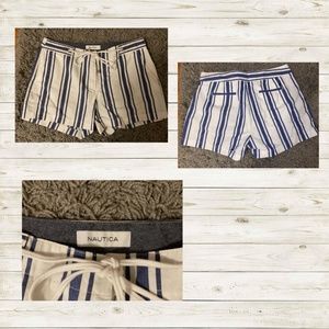 🌵 Blue and white stripped Nautica shorts